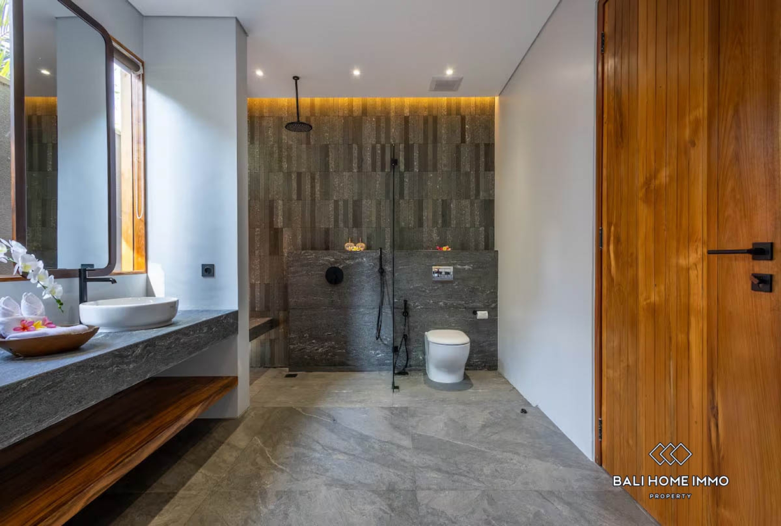 Villa Modern Baru dengan 3 Kamar Dijual di Mas Ubud view 13