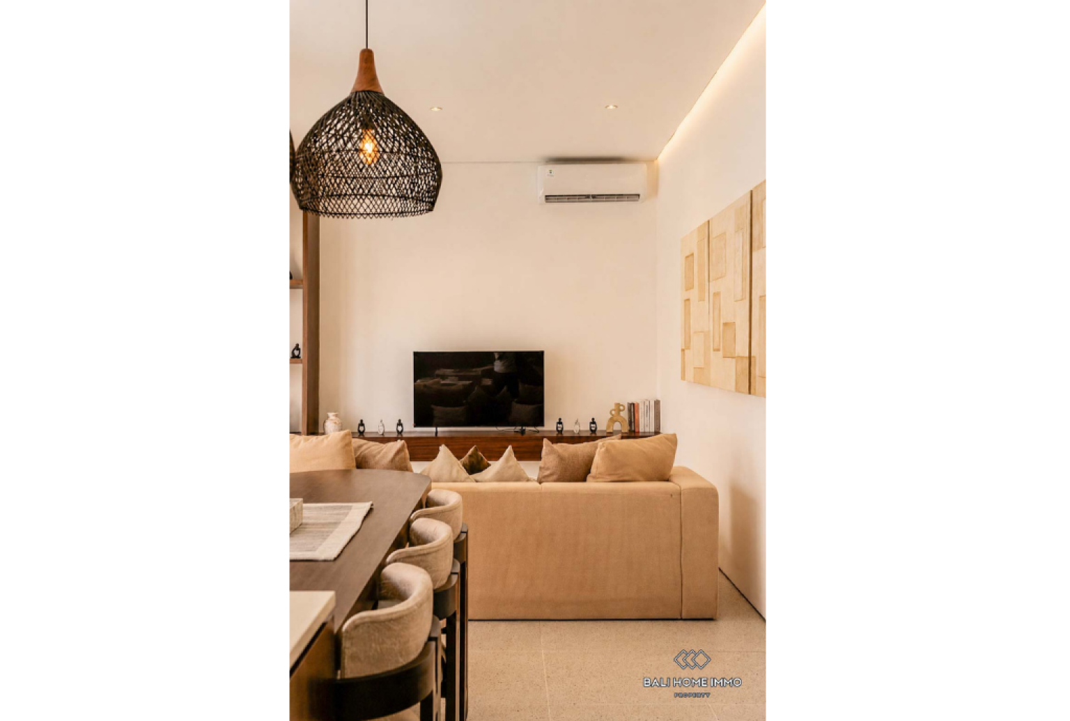 Brand new 3 Bedrooms villa for sale and rental in Bali Canggu Babakan view 4