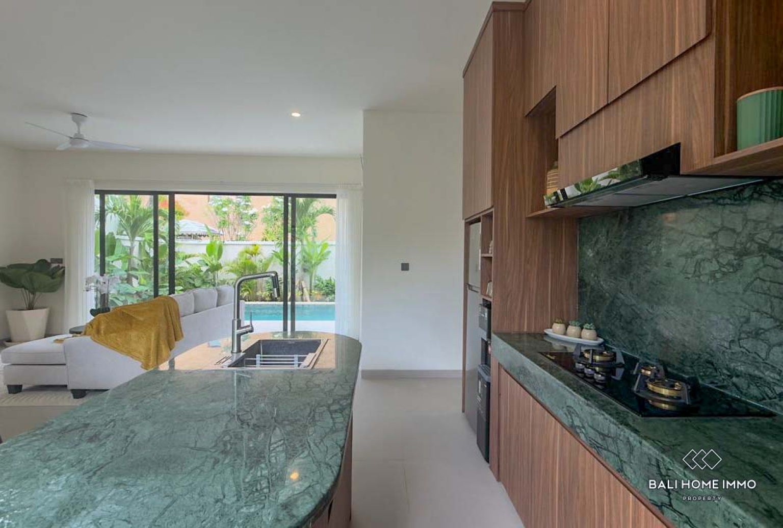Villa 3 kamar baru dijual hak sewa di Bali Canggu Berawa view 8