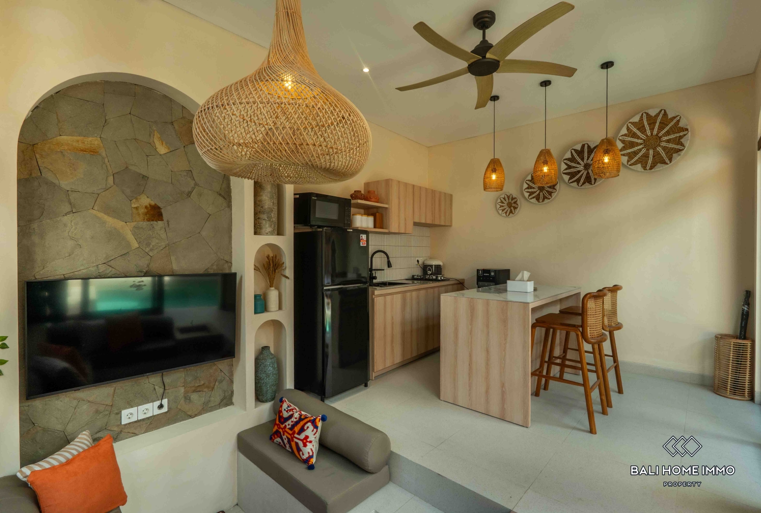 BRAND NEW 3 BEDROOMS VILLA FOR SALE & RENT IN UNGASAN view 6