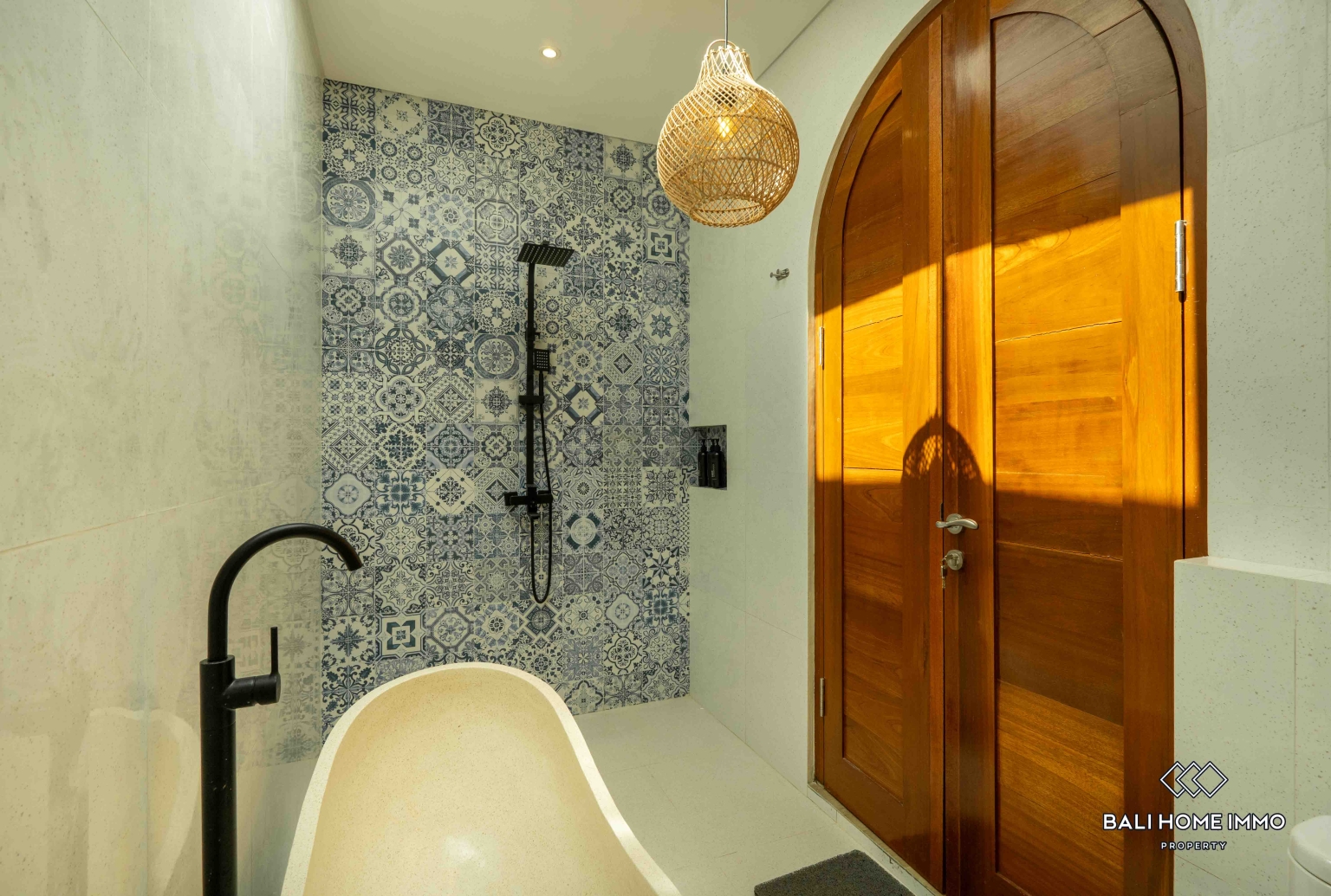 BRAND NEW 3 BEDROOMS VILLA FOR SALE & RENT IN UNGASAN view 24