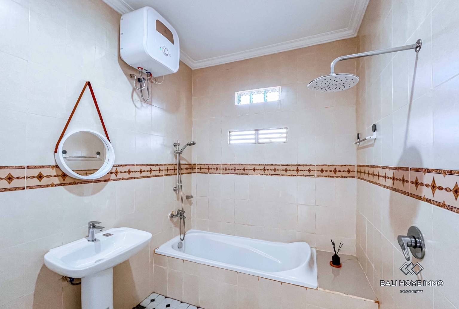 BRAND NEW 3 BEDROOMS VILLA FOR YEARLY RENTAL IN NUSA DUA view 15