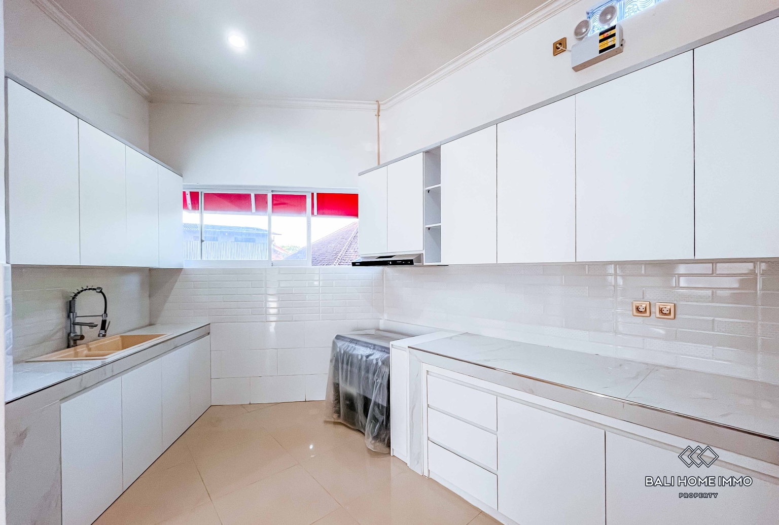 BRAND NEW 3 BEDROOMS VILLA FOR YEARLY RENTAL IN NUSA DUA view 9