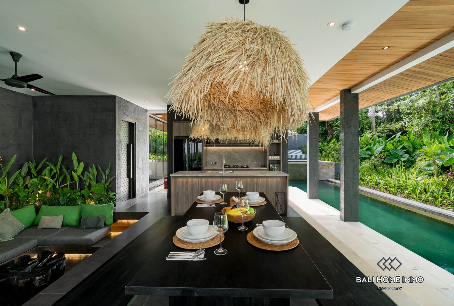 BRAND NEW 3 BEDROOMS VILLA WITH JUNGLE VIEWS FOR SALE AND RENT IN UBUD view 6