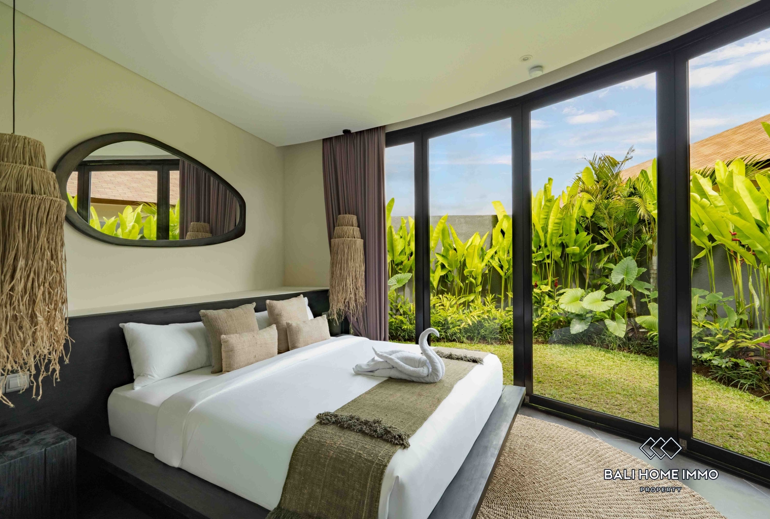BRAND NEW 3 BEDROOMS VILLA WITH JUNGLE VIEWS FOR SALE AND RENT  IN UBUD view 9