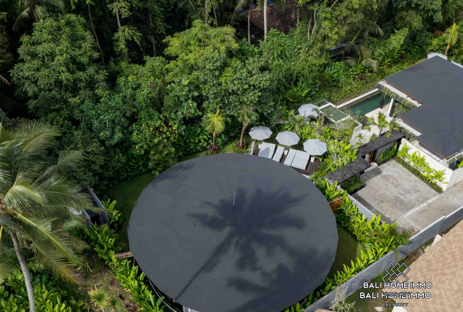 BRAND NEW 3 BEDROOMS VILLA WITH JUNGLE VIEWS FOR SALE AND RENT  IN UBUD view 18