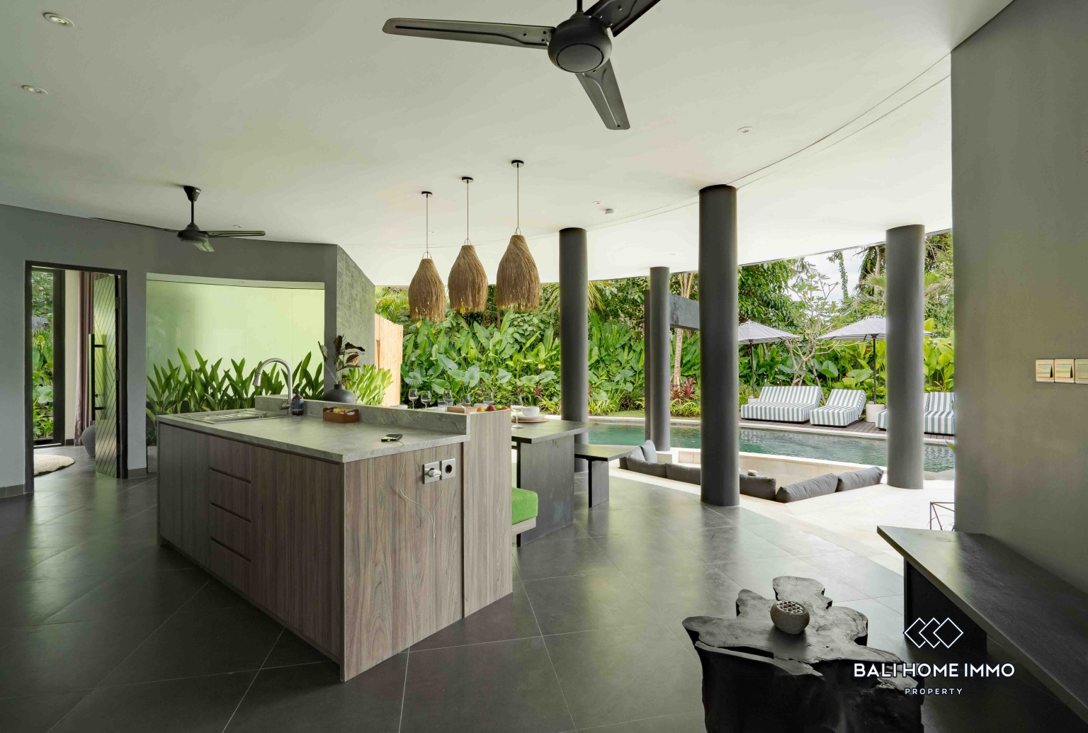 BRAND NEW 3 BEDROOMS VILLA WITH JUNGLE VIEWS FOR SALE AND RENT  IN UBUD view 6