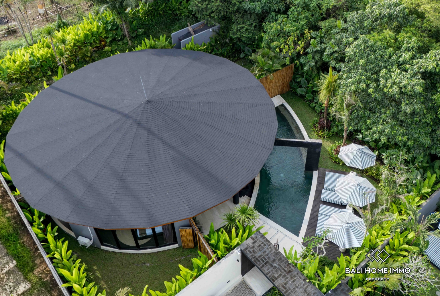 BRAND NEW 3 BEDROOMS VILLA WITH JUNGLE VIEWS FOR SALE AND RENT  IN UBUD view 17
