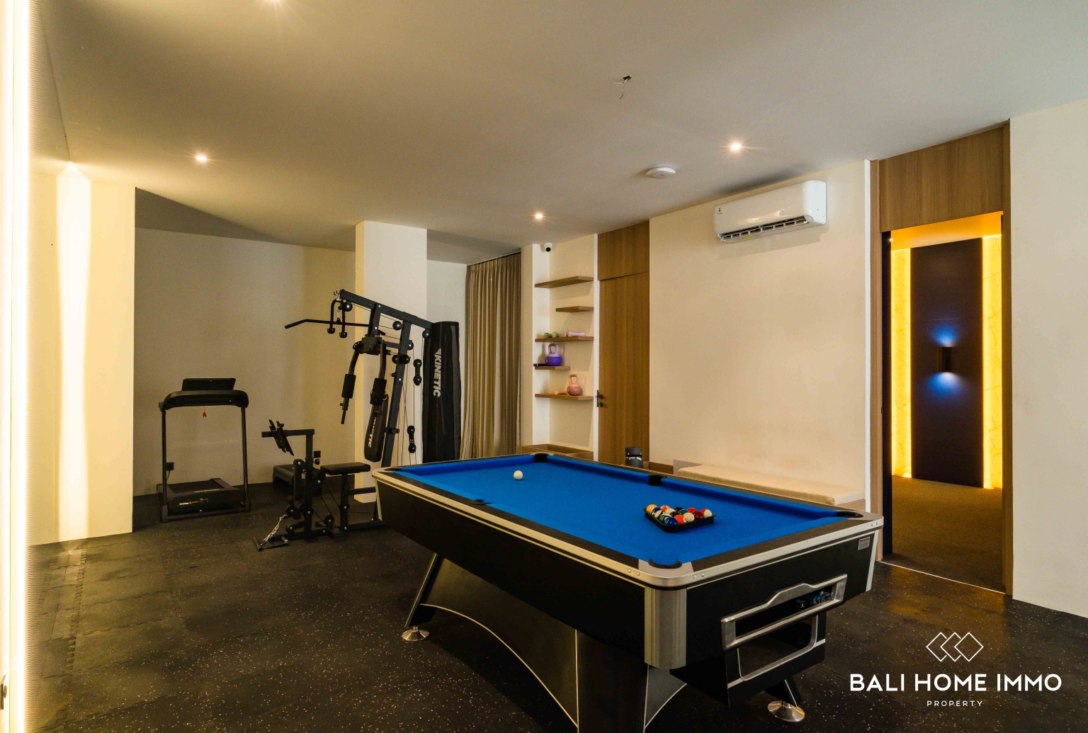 BRAND NEW 4 BEDROOM LUXURY VILLA FOR SALE FREEHOLD and Rent IN KUTUH view 23