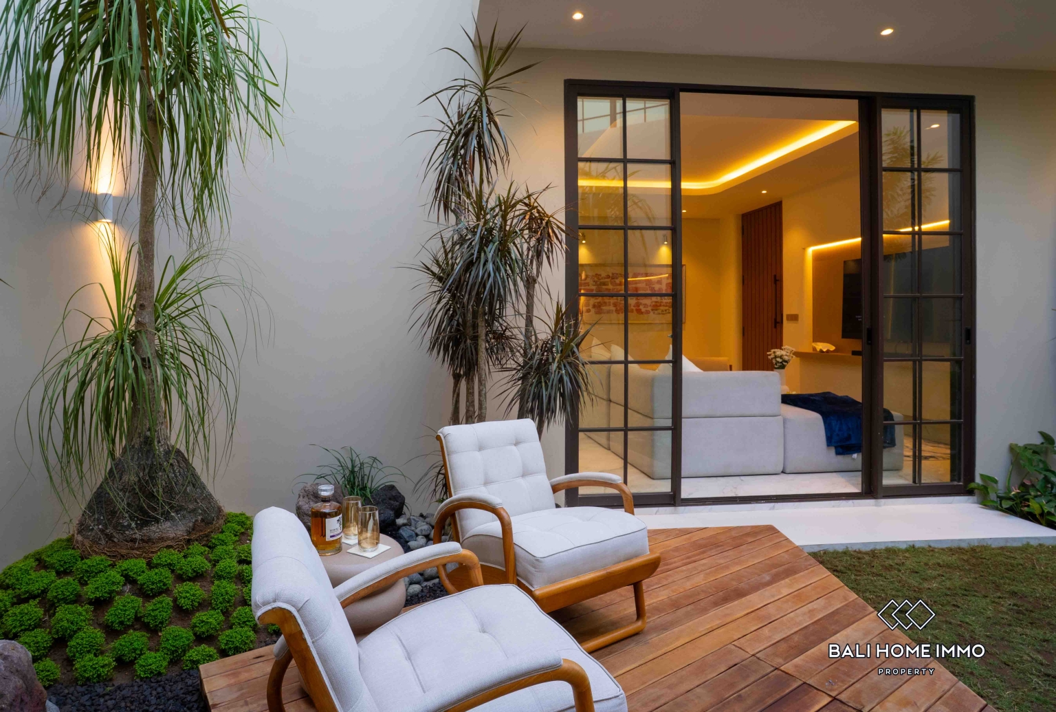 Brand new 4 Bedroom Modern Villa for sale leasehold in Padonan view 27