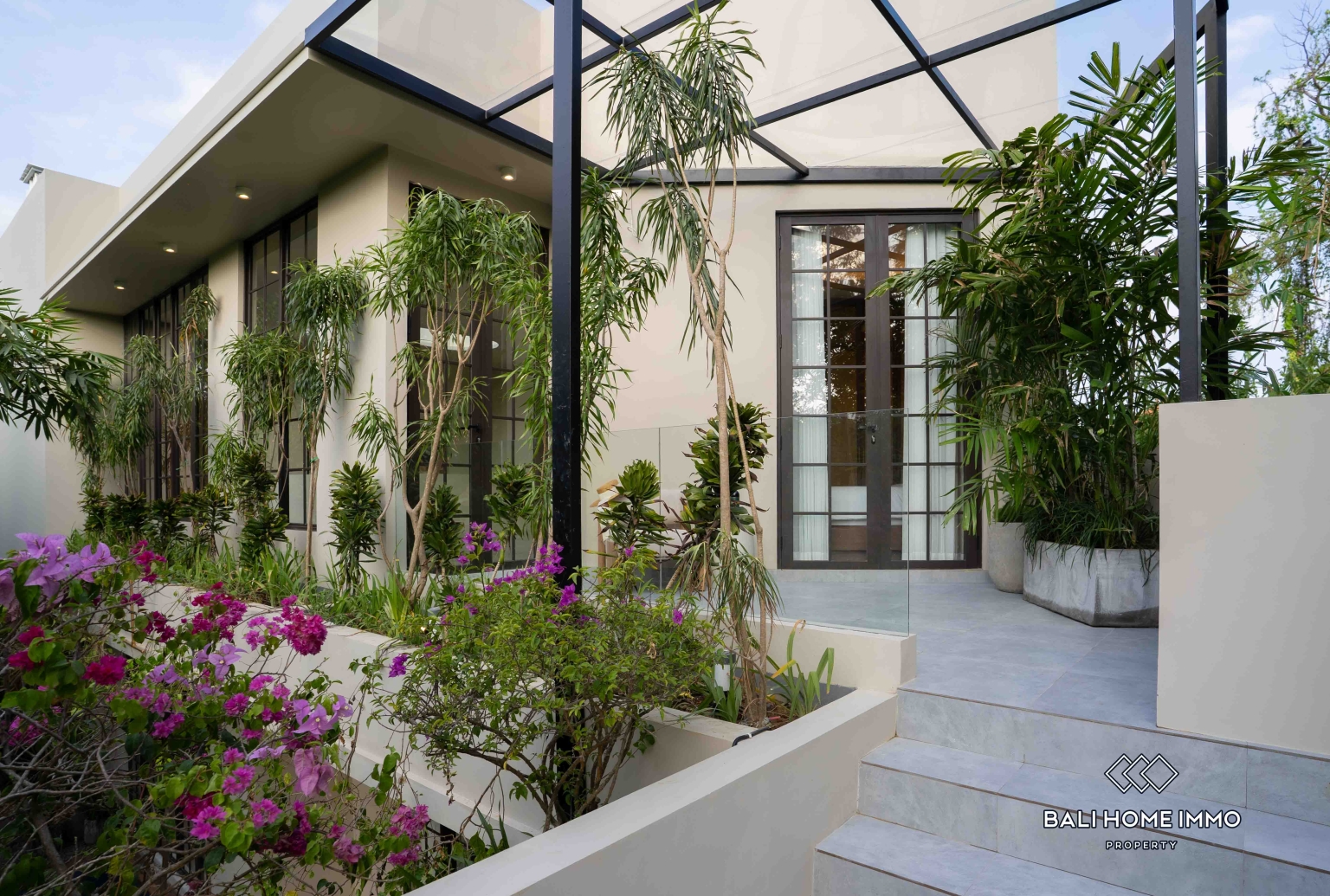 Brand new 4 Bedroom Modern Villa for sale leasehold in Padonan view 26