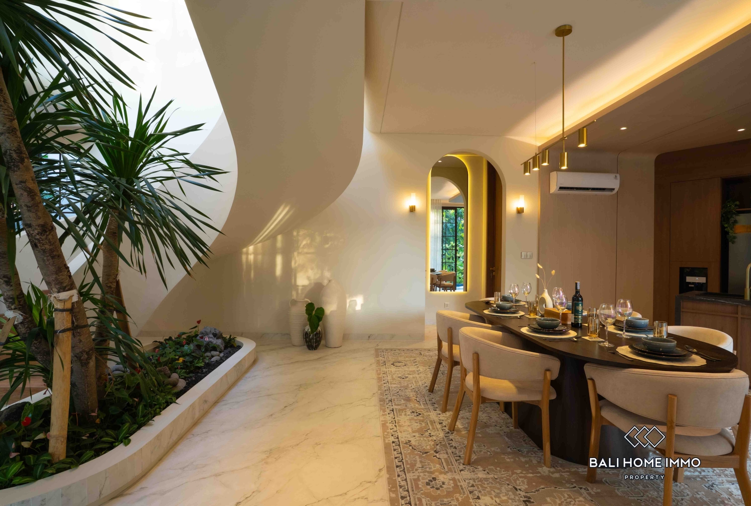 Brand new 4 Bedroom Modern Villa for sale leasehold in Padonan view 6