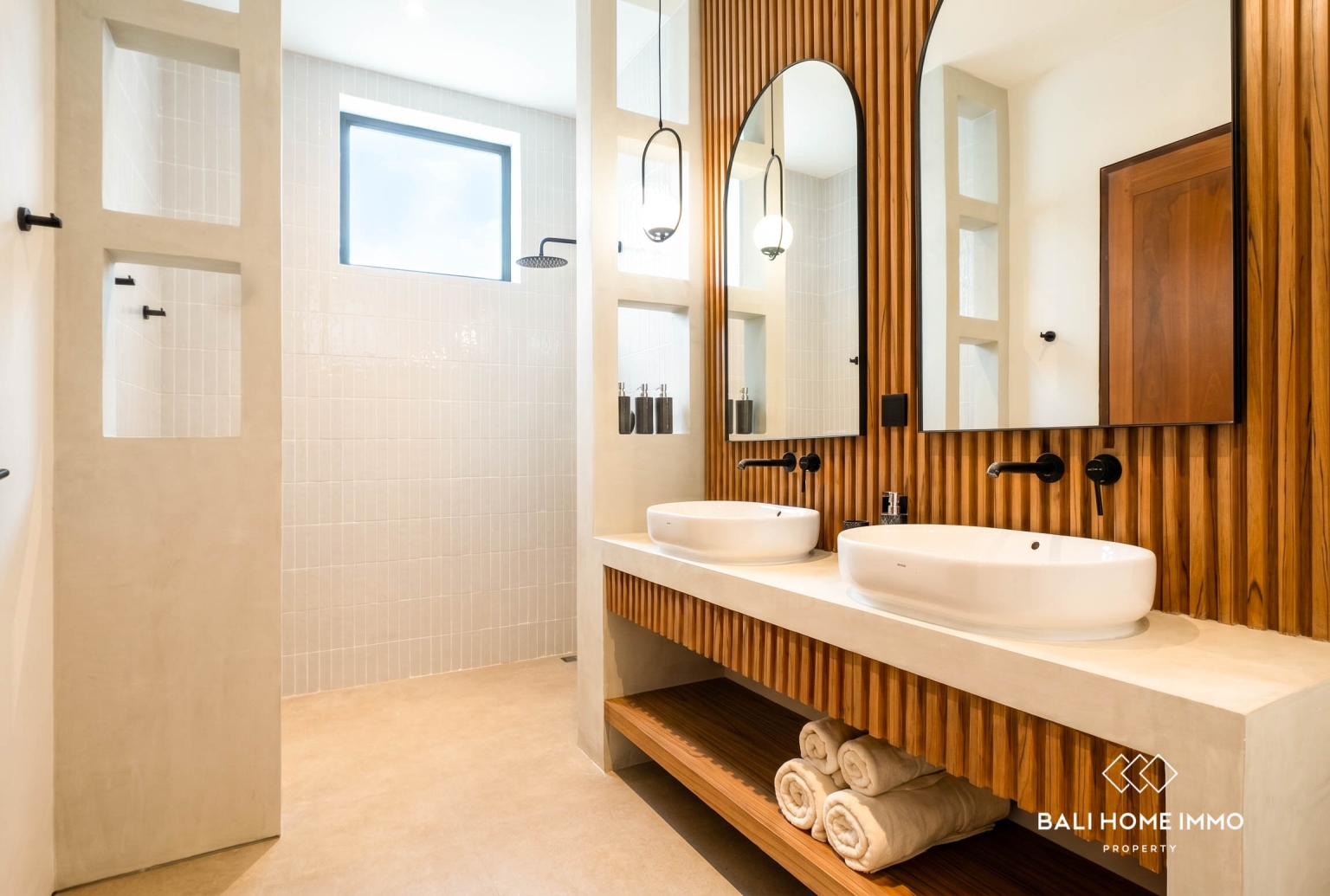 Villa Baru dengan 4 Kamar Dijual di Tumbak Bayuh view 15