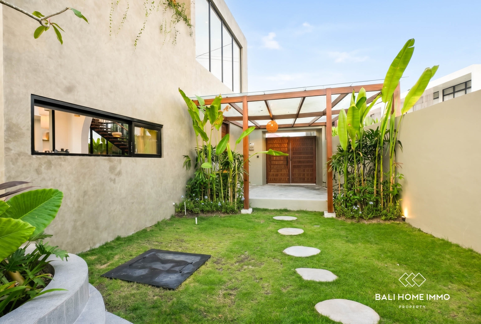 Villa Baru dengan 4 Kamar Dijual di Tumbak Bayuh view 19