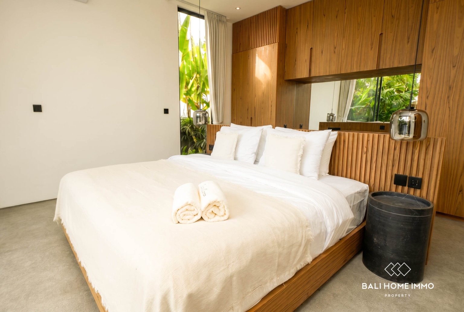 Villa Baru dengan 4 Kamar Dijual di Tumbak Bayuh view 9