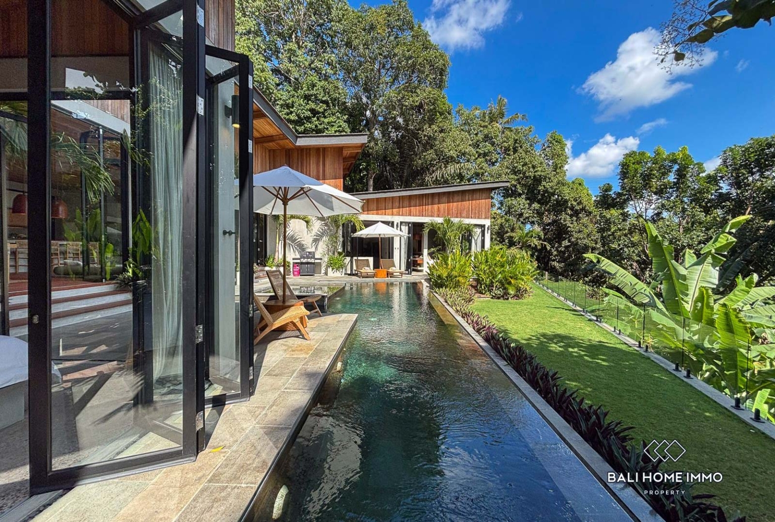 Brand new 4 Bedroom villa for sale and rent in Bali - Buwit view 23