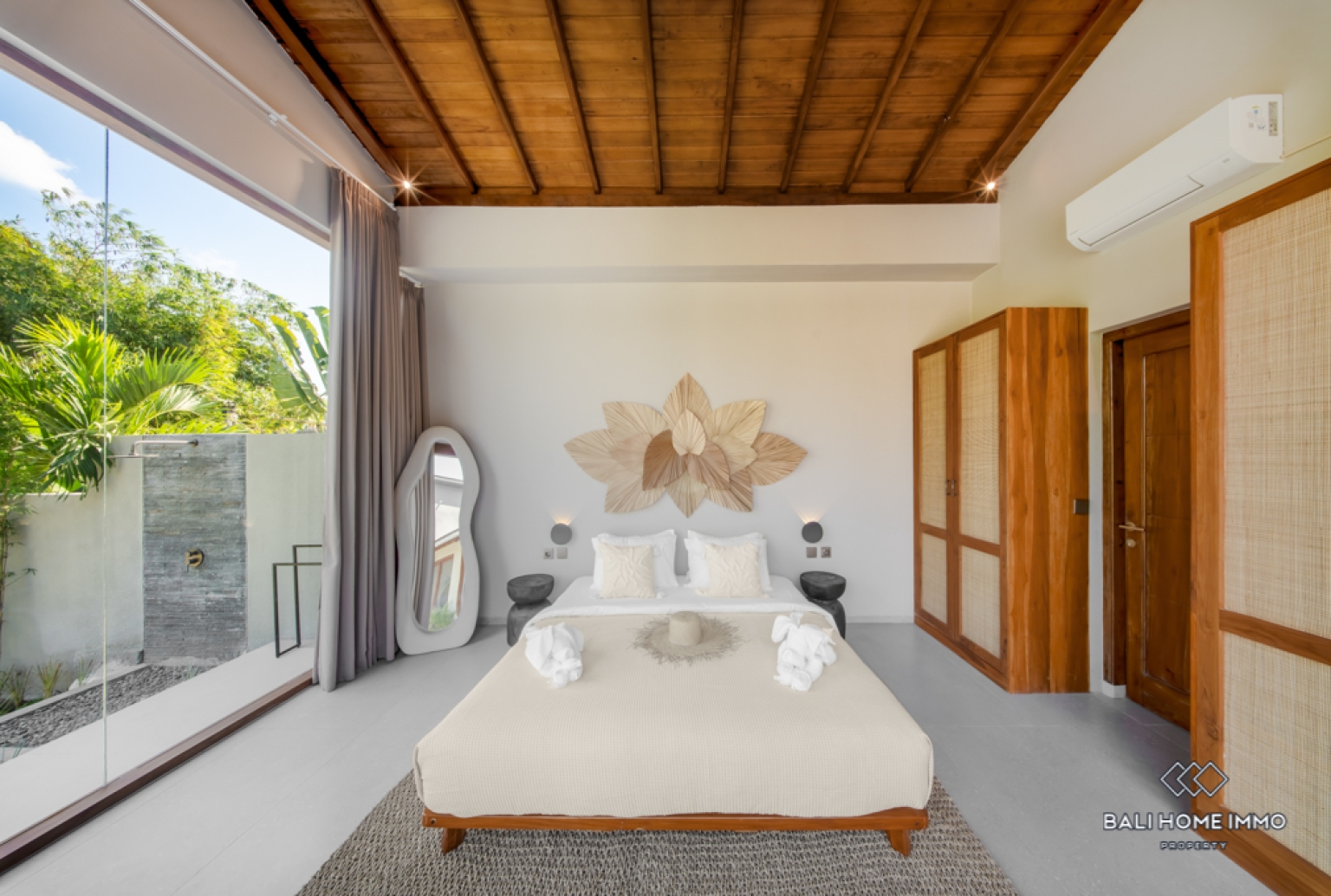 Villa Baru 4 Kamar Dijual dengan Status Hak Milik di Kawasan Perumahan Canggu, Bali view 10
