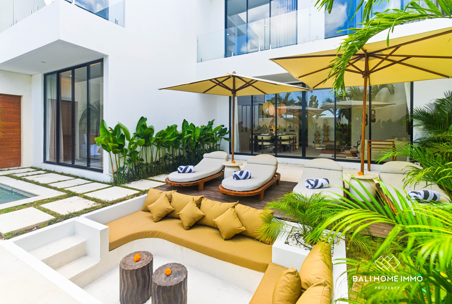 Brand New 4 Bedroom Villas For Sale In Tumbak Bayuh view 2