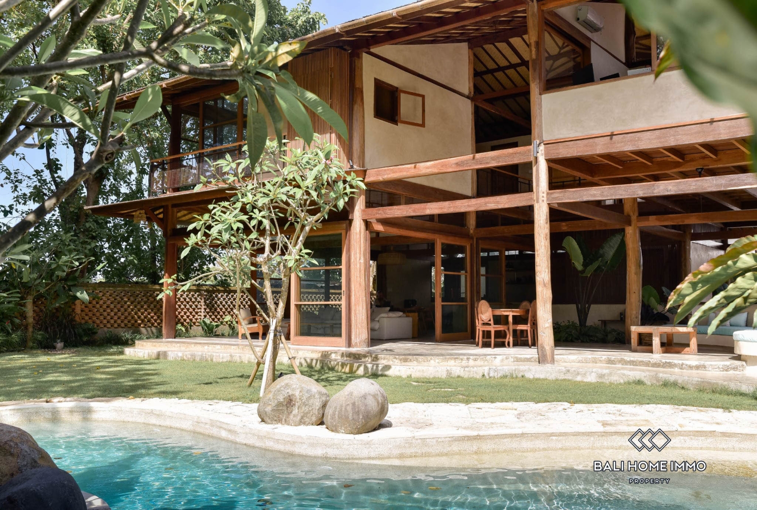 Brand New 4 Bedrooms Ocean View Villa for sale and rent in Ketewel view 2