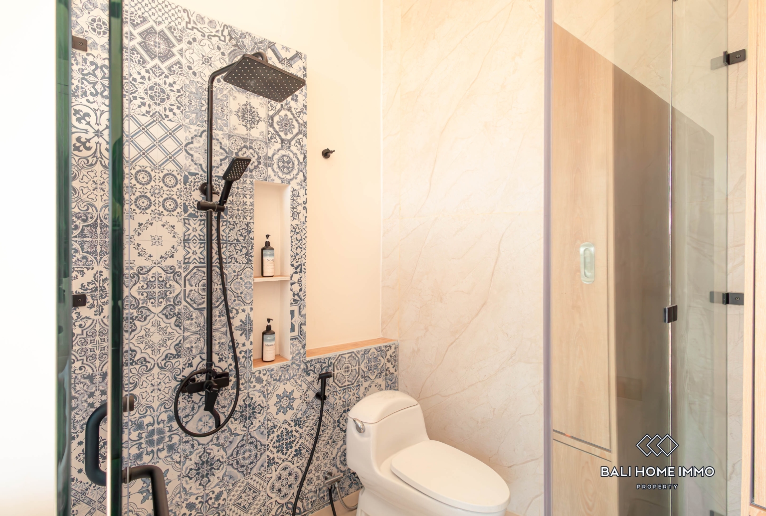 BRAND NEW 5 BEDROOMS VILLA FOR YEARLY AND MONTHLY RENTAL IN JIMBARAN view 19