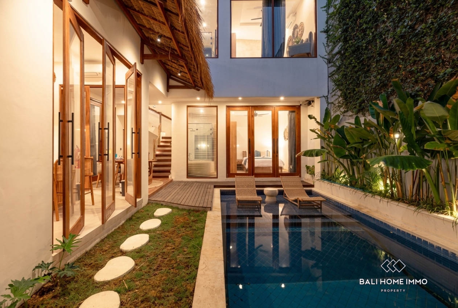 BRAND NEW 5 BEDROOMS VILLA FOR YEARLY AND MONTHLY RENTAL IN JIMBARAN view 2