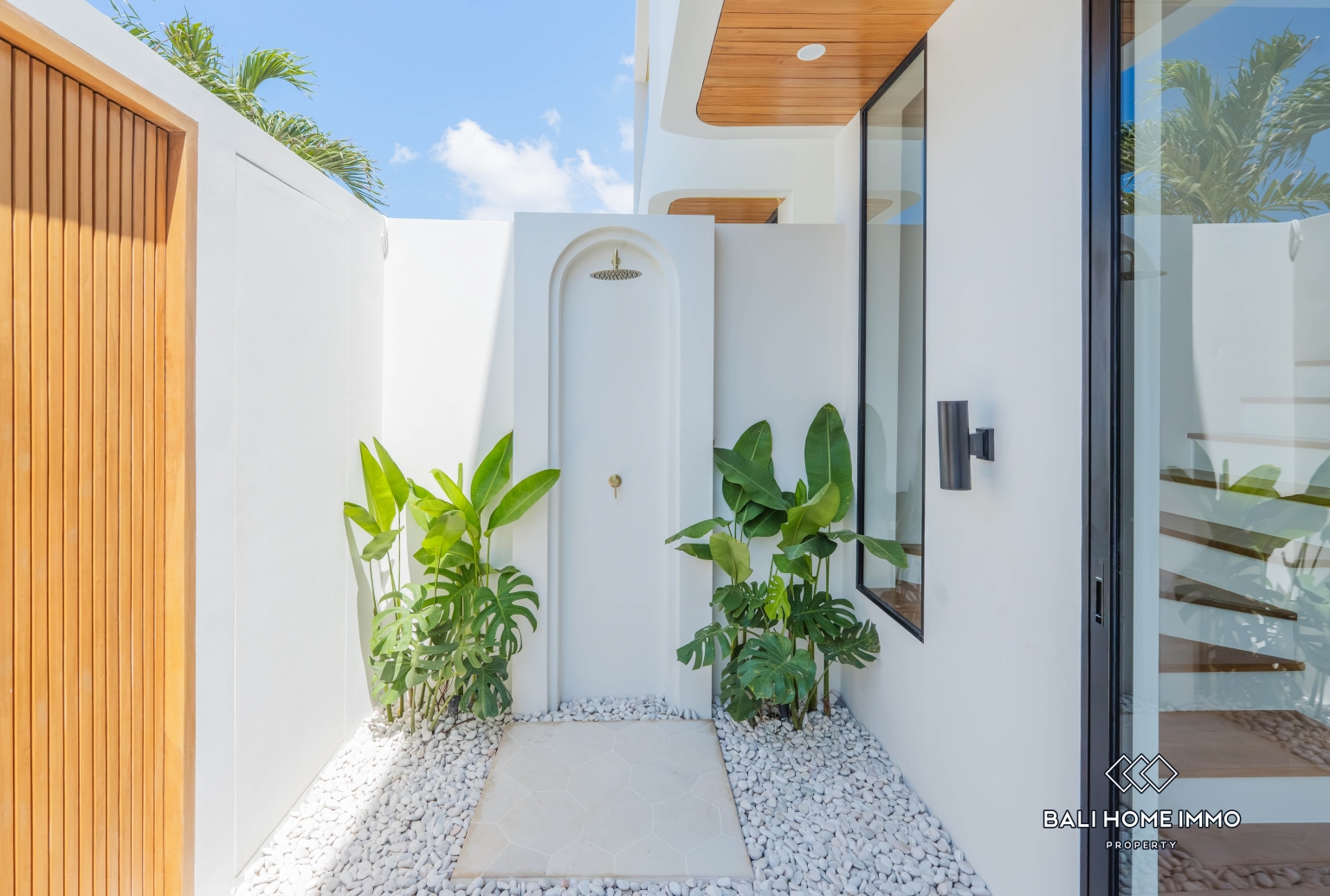 BRAND NEW Charming 1 Bedroom Tropical Villa for Sale in Bingin view 11
