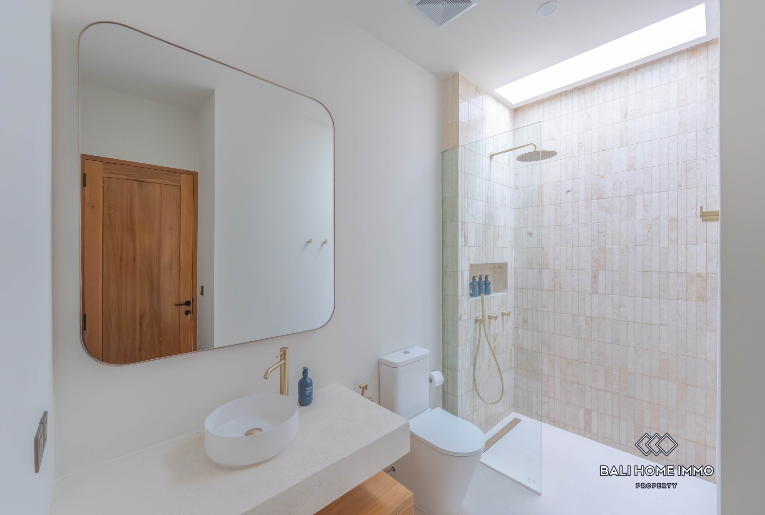 BRAND NEW Charming 1 Bedroom Tropical Villa for Sale in Bingin view 9