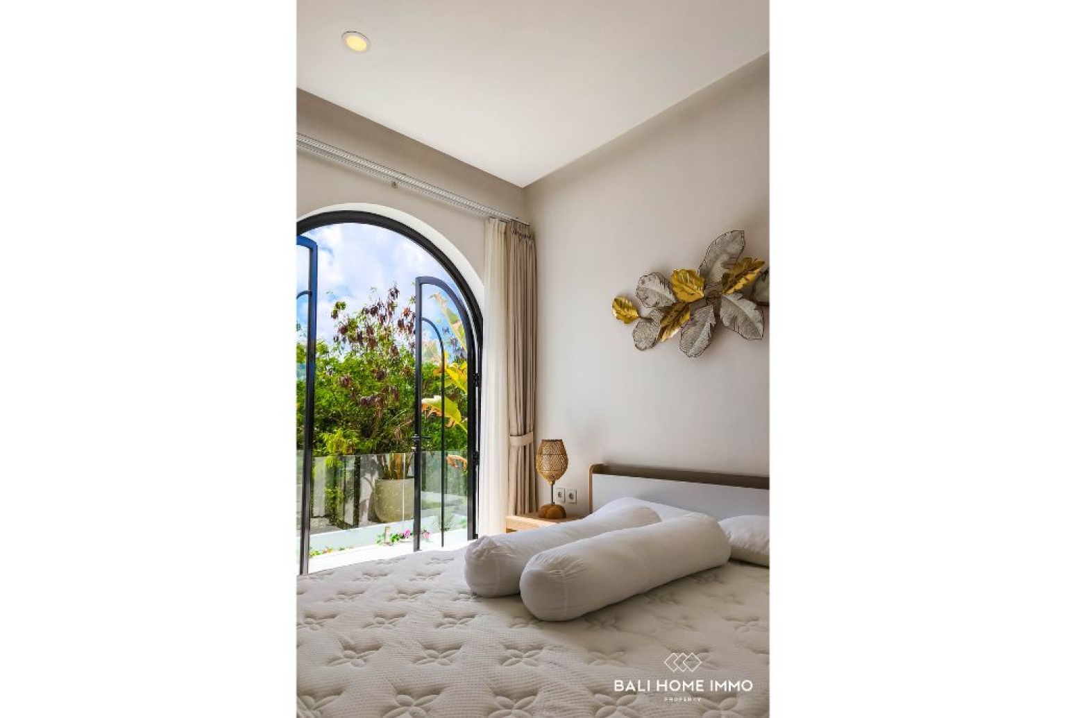 Superbe villa méditerranéenne tropicale neuve de 2 chambres à vendre près de la plage de Pandawa view 9