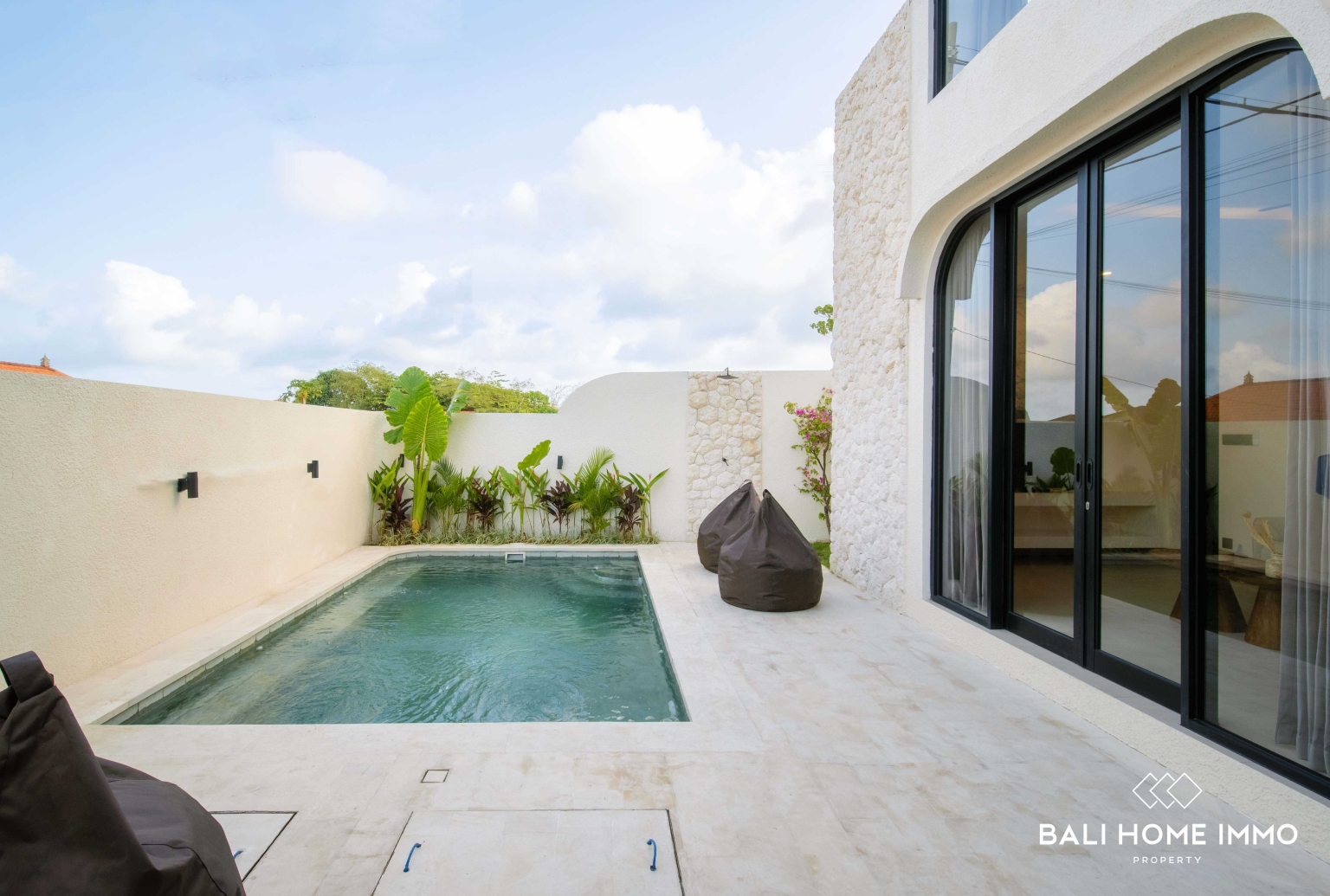 Villa neuve et exquise de 3 chambres avec vue sur l'océan à vendre à Ungasan view 3