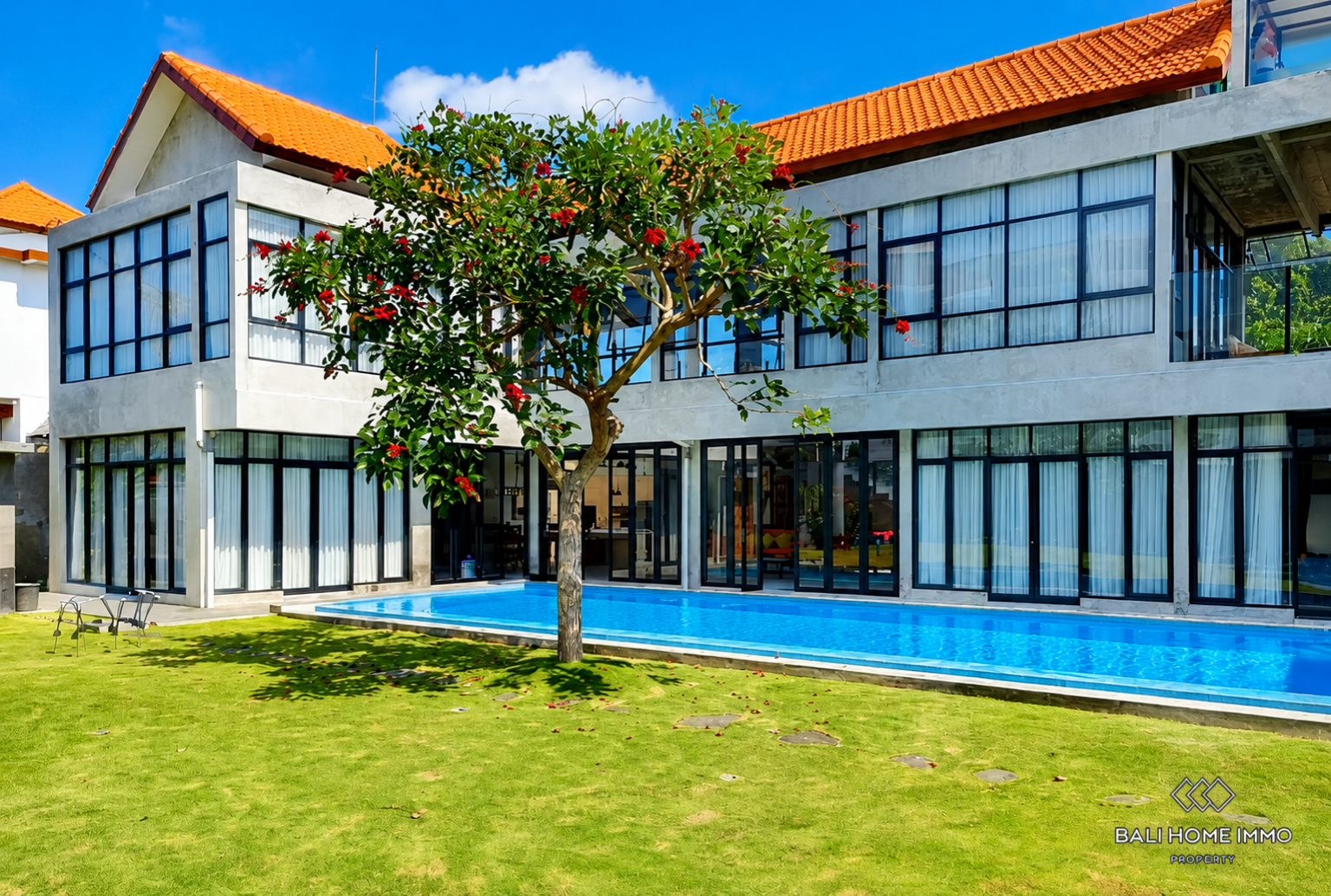 Brand New Industrial 5 Bedroom Villa for Yearly Rental in Bali Tanah Lot East Side view 25