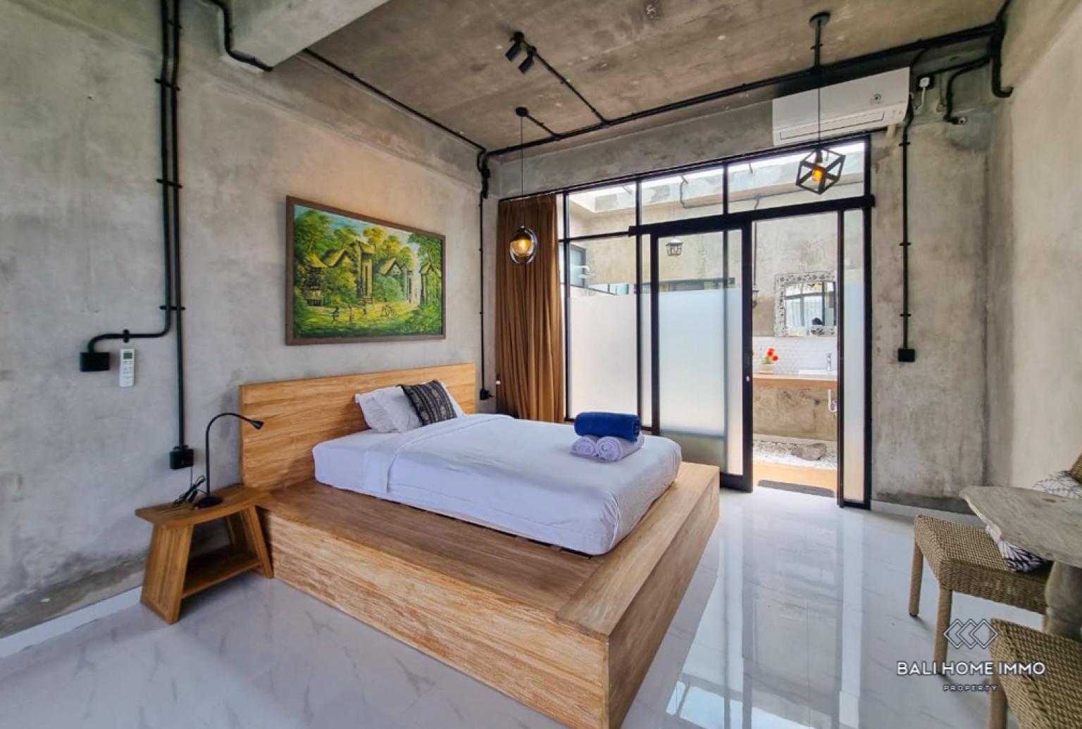Brand New Industrial 5 Bedroom Villa for Yearly Rental in Bali Tanah Lot East Side view 16