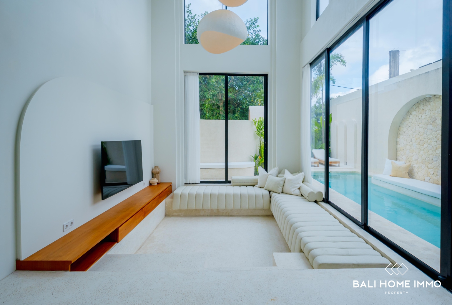 Dijual dan Disewakan Villa 4 Kamar Tidur Mewah Baru Dekat Pantai Karma view 5
