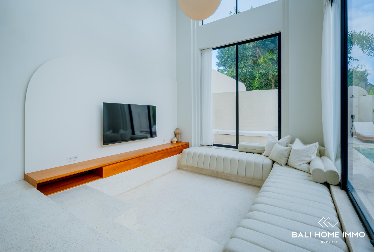 Dijual dan Disewakan Villa 4 Kamar Tidur Mewah Baru Dekat Pantai Karma view 6