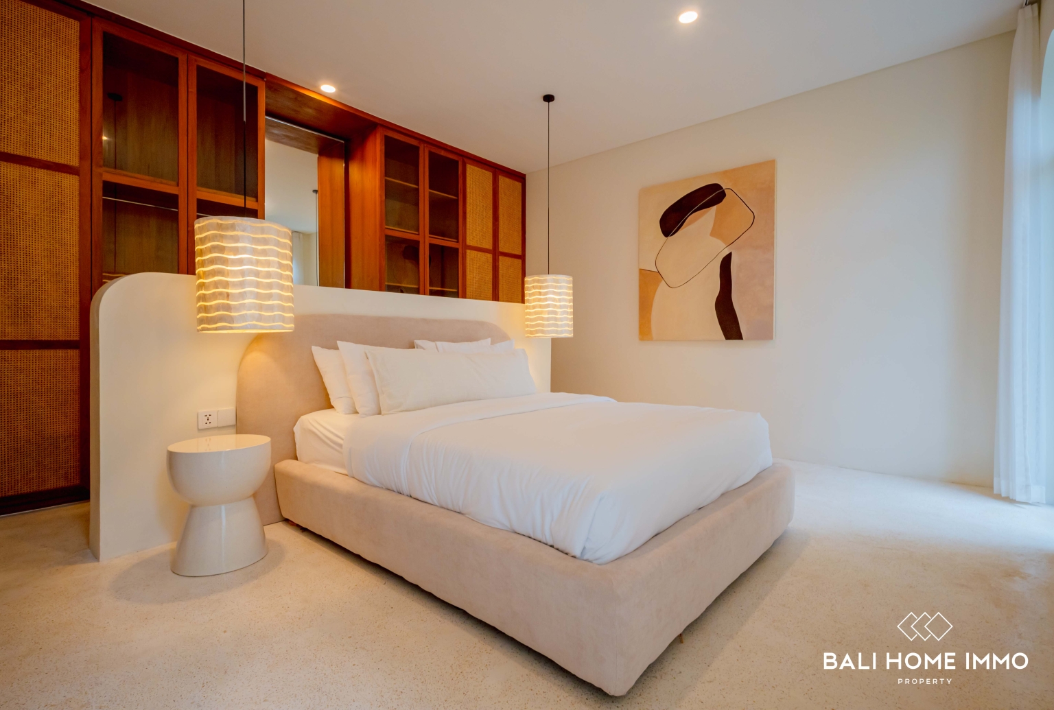 Dijual dan Disewakan Villa 4 Kamar Tidur Mewah Baru Dekat Pantai Karma view 11