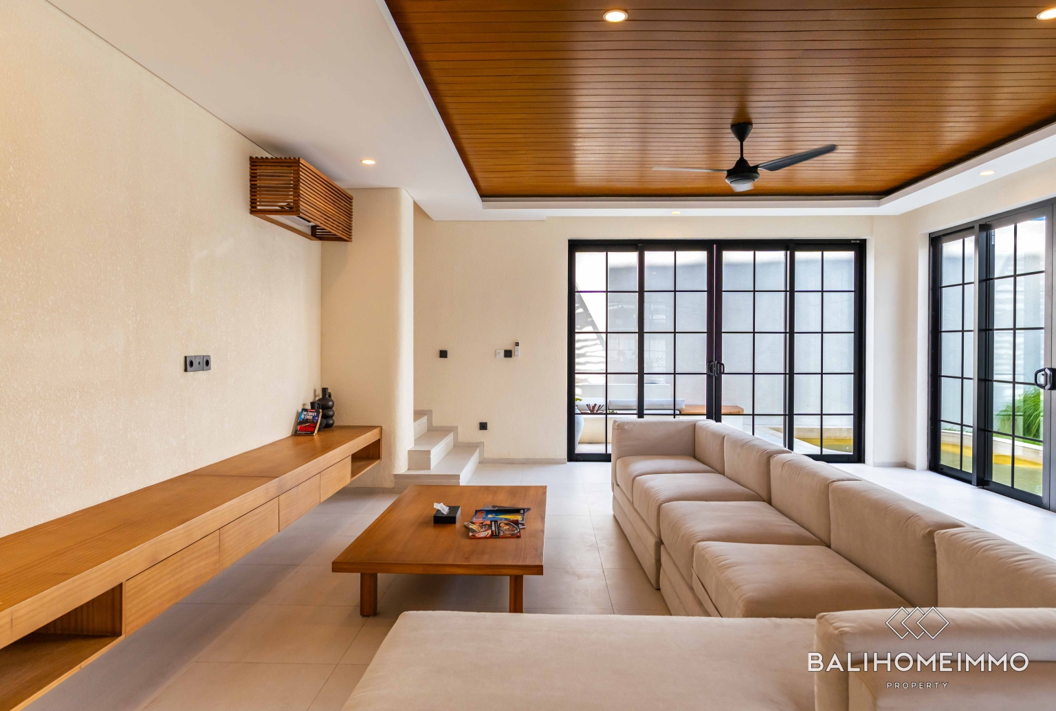 Brand new Luxury 3 Bedroom Villa for Sale and Rent in Berawa Canggu Bali view 5