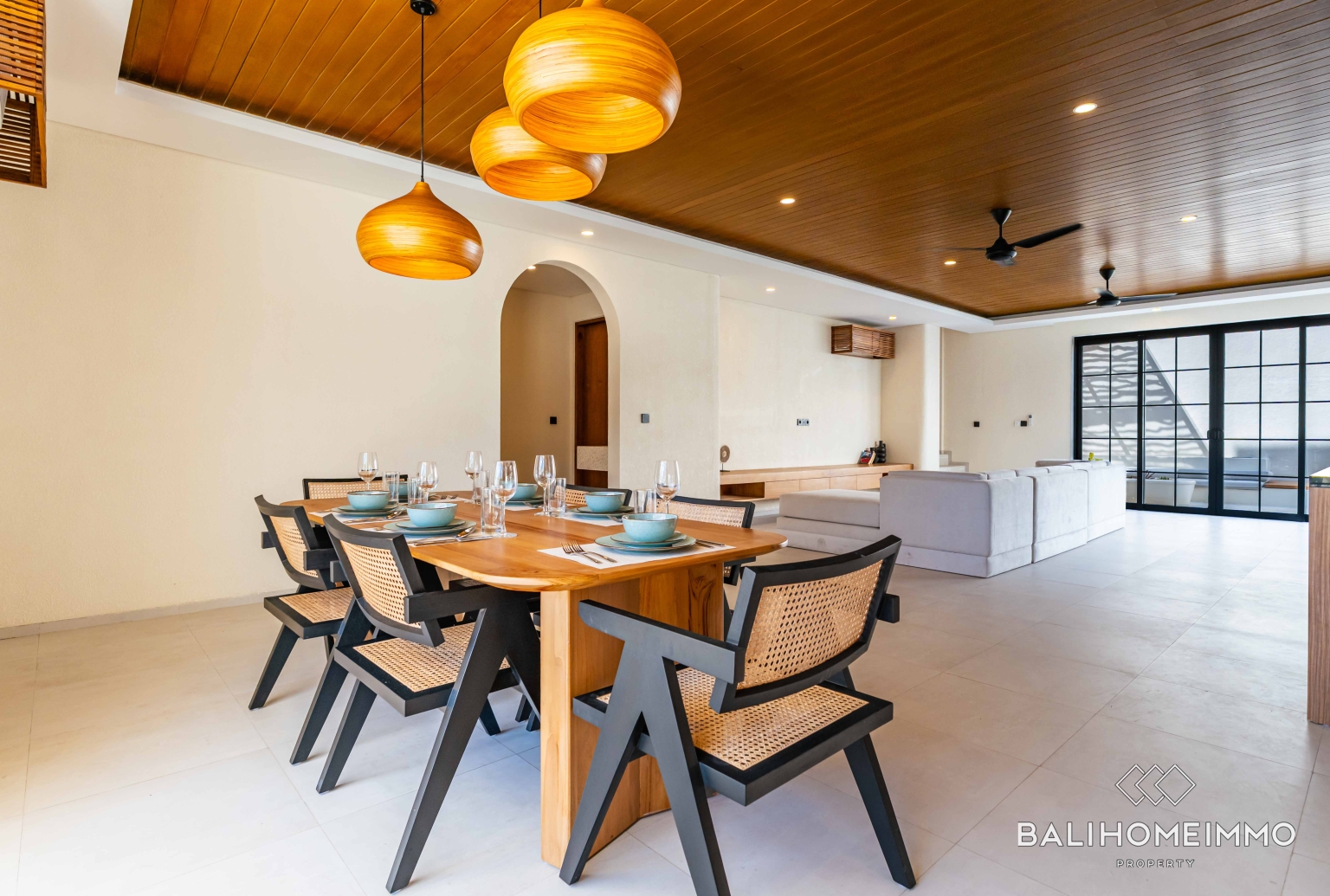 Brand new Luxury 3 Bedroom Villa for Sale and Rent in Berawa Canggu Bali view 8