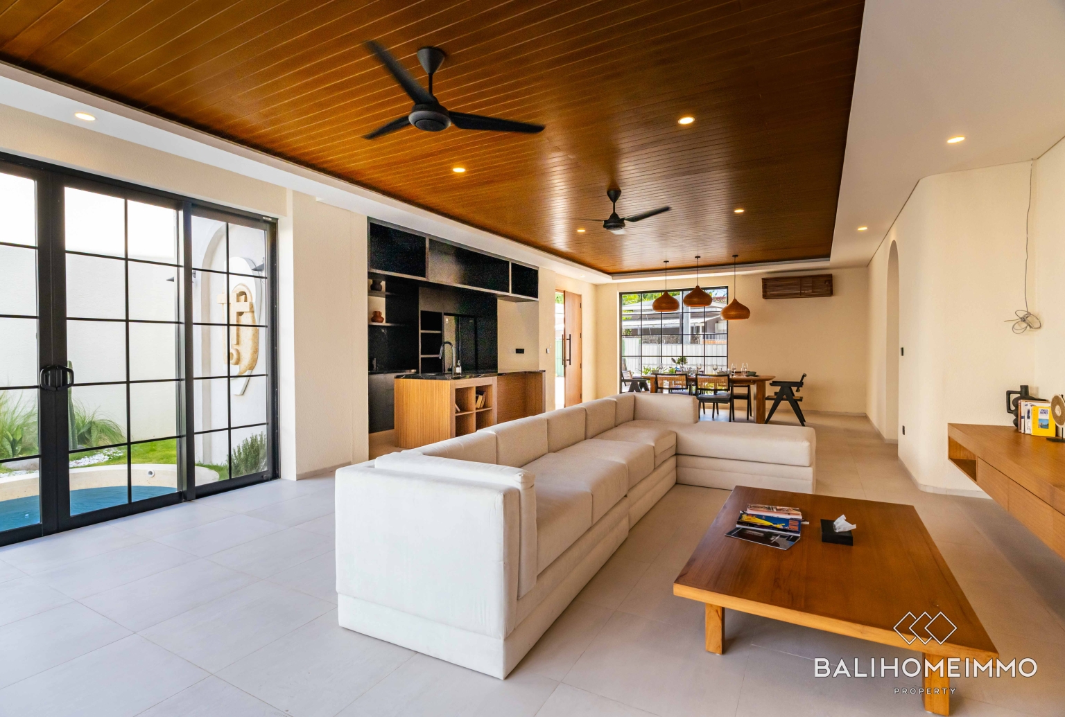 Brand new Luxury 3 Bedroom Villa for Sale and Rent in Berawa Canggu Bali view 3