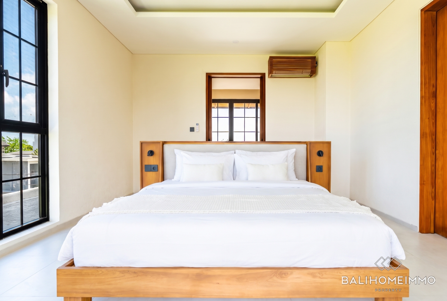Brand new Luxury 3 Bedroom Villa for Sale and Rent in Berawa Canggu Bali view 17