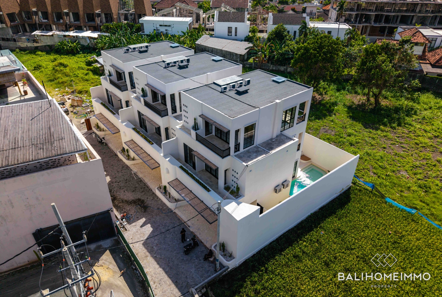 Brand new Luxury 3 Bedroom Villa for Sale and Rent in Berawa Canggu Bali view 32