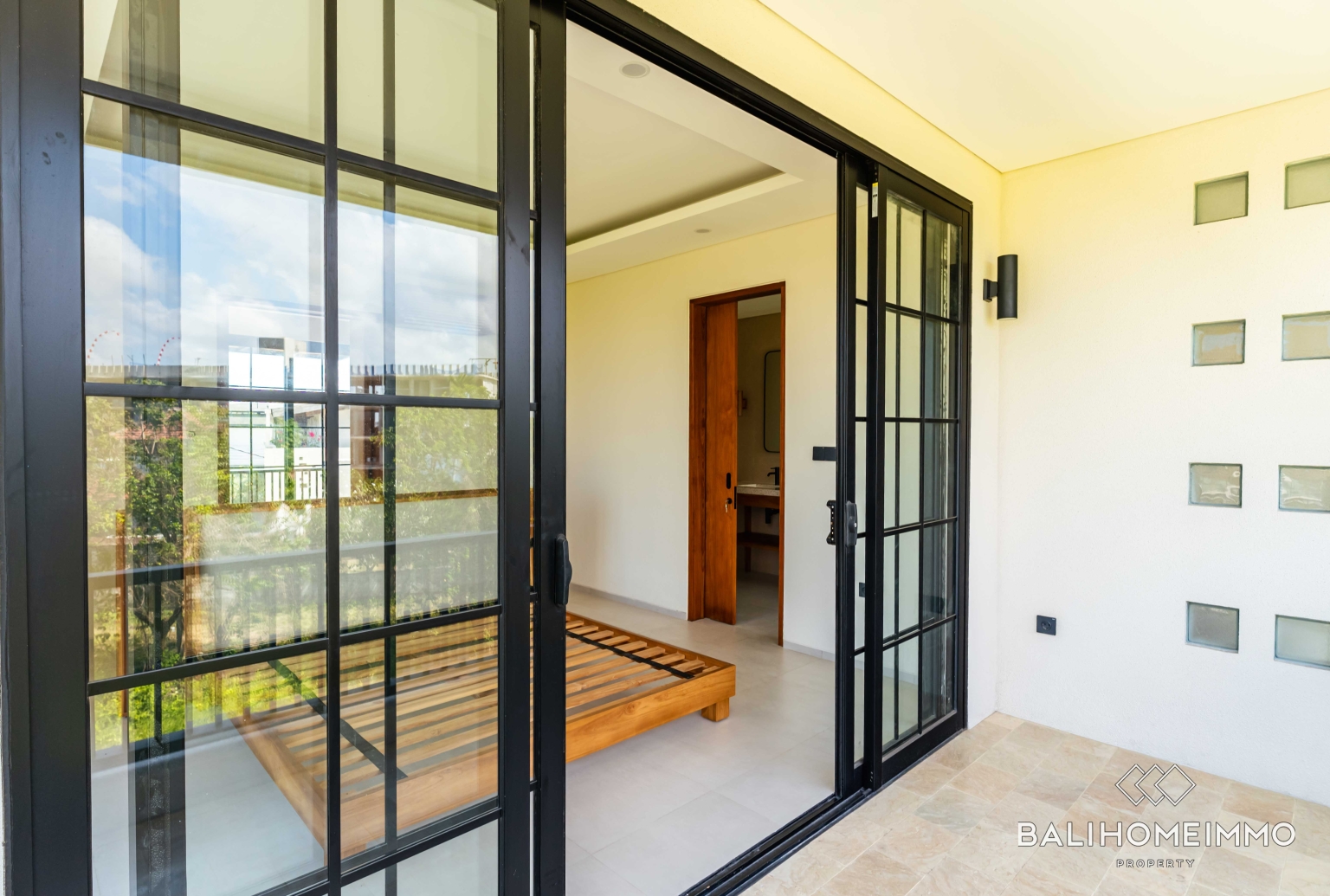 Brand new Luxury 3 Bedroom Villa for Sale and Rent in Berawa Canggu Bali view 15