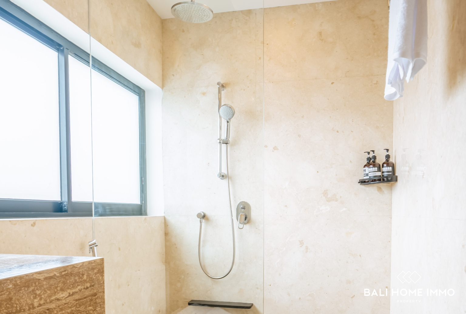 BRAND NEW Minimalist 1 Bedroom Beautiful Villa for Sale in Pandawa view 17