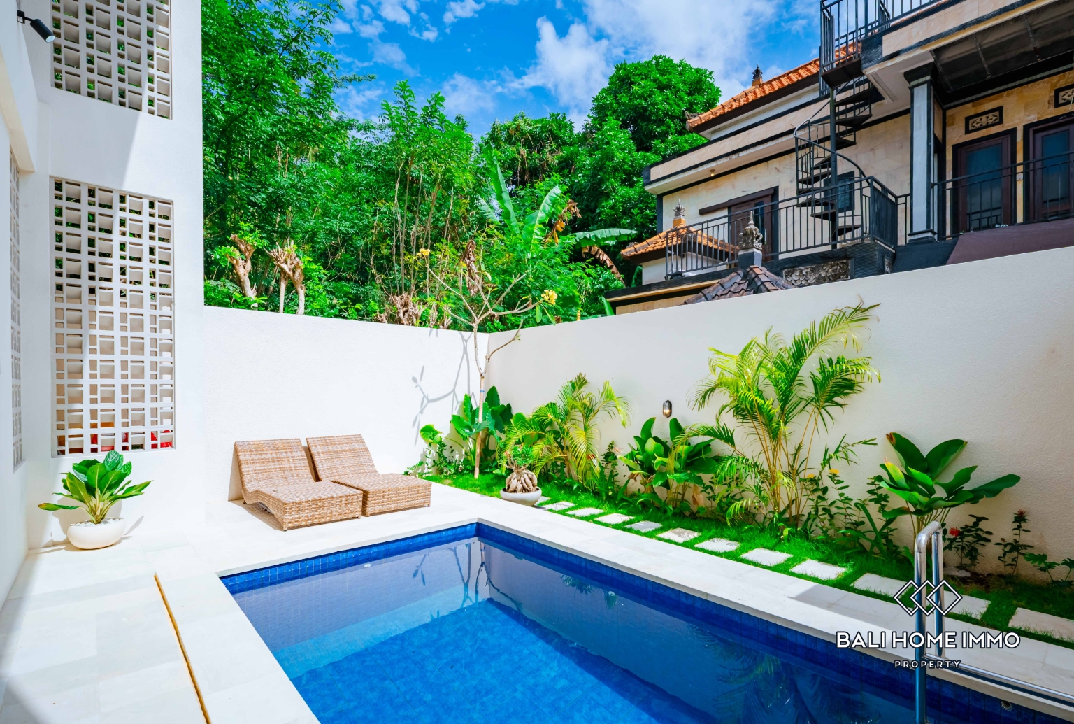 Brand New Modern 1 Bedroom Villa for Sale and Monthly Rental in the Heart of Pecatu view 3