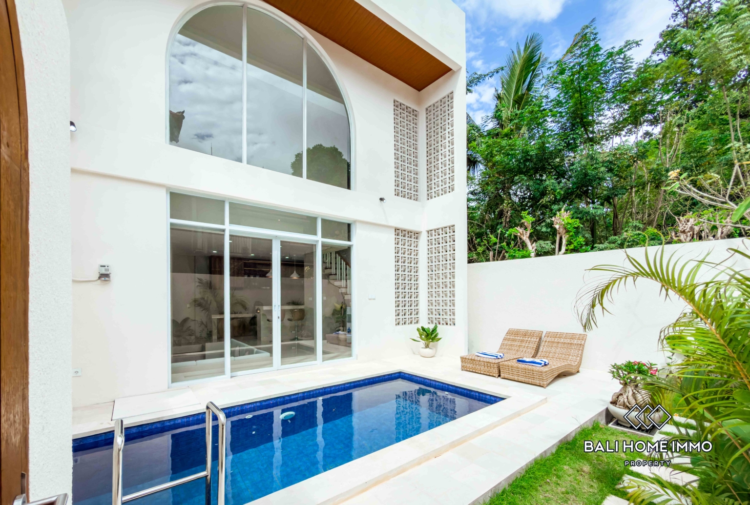 Brand New Modern 1 Bedroom Villa for Sale and Monthly Rental in the Heart of Pecatu view 29