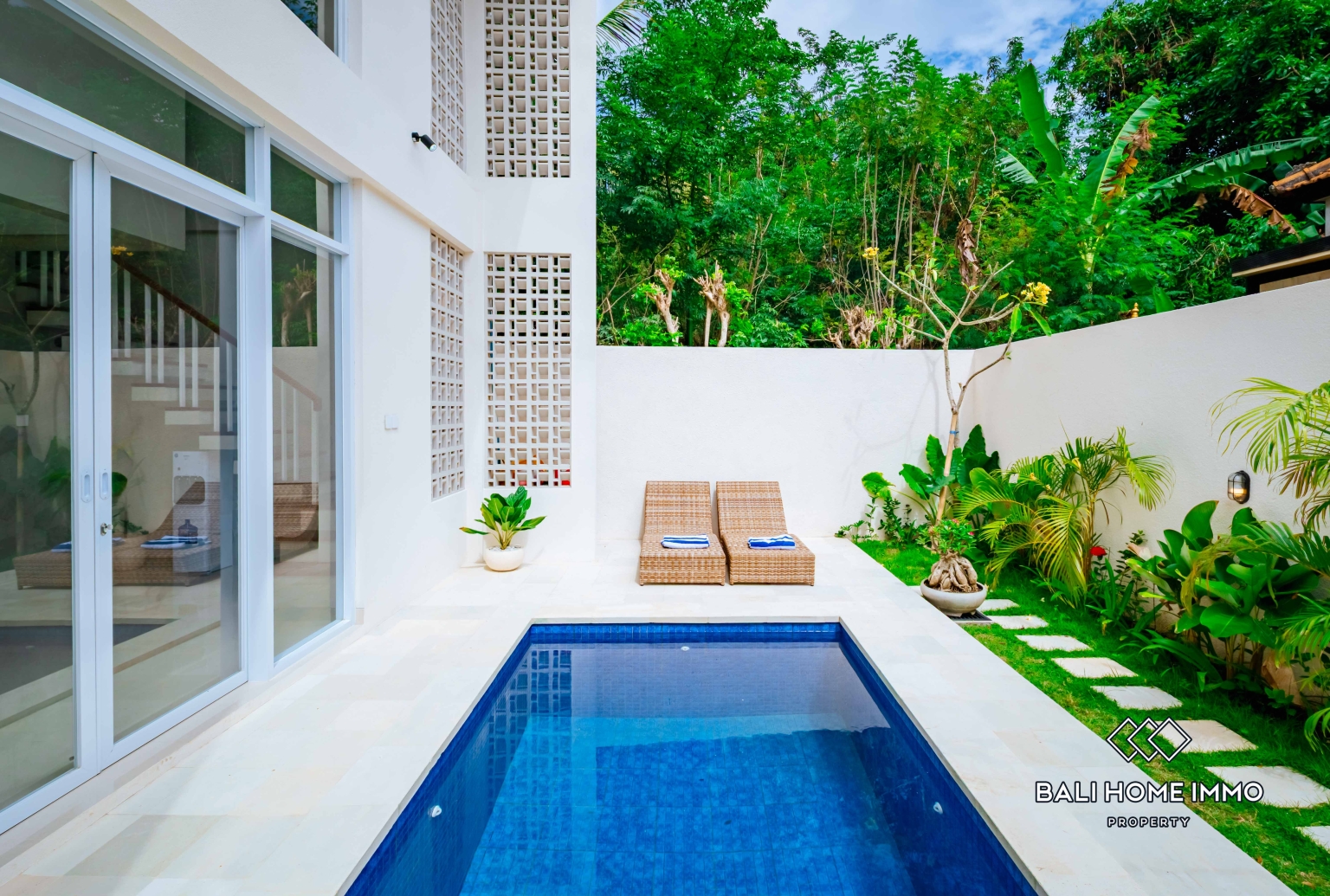 Brand New Modern 1 Bedroom Villa for Sale and Monthly Rental in the Heart of Pecatu view 5