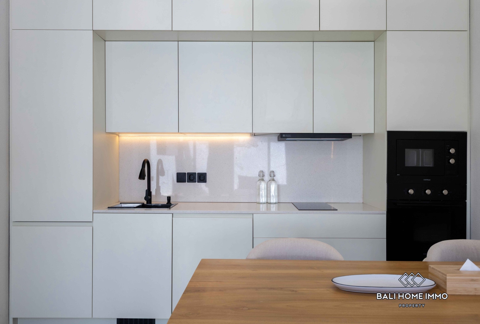 Brand new Modern 1 Bedroom Villa for Sale Leasehold in Canggu Berawa Bali view 6