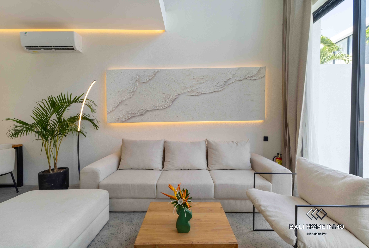 Brand new Modern 1 Bedroom Villa for Sale Leasehold in Canggu Berawa Bali view 2