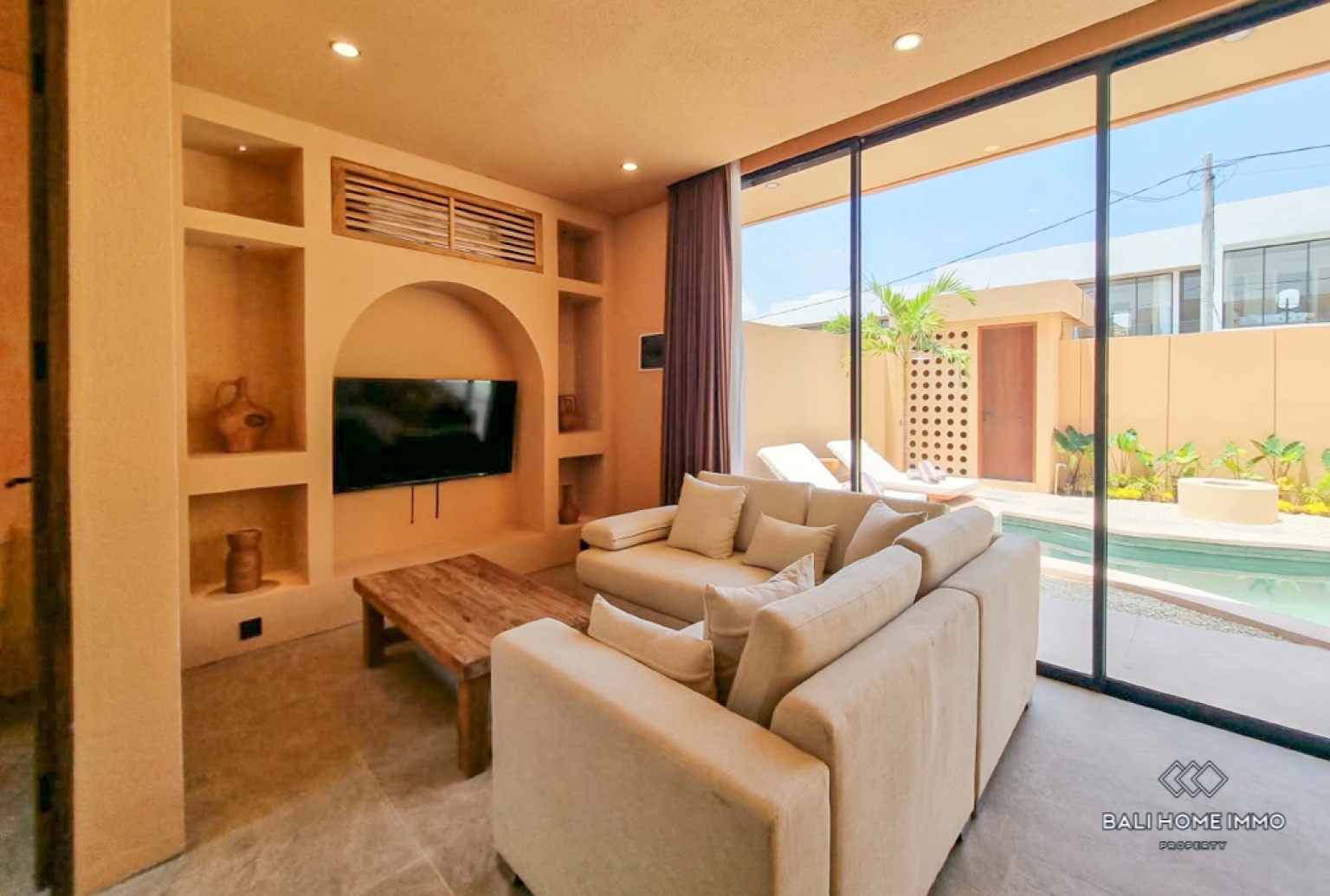 Villa moderne neuve de 2 chambres à louer à l'année à Bali, Tumbak Bayuh view 4