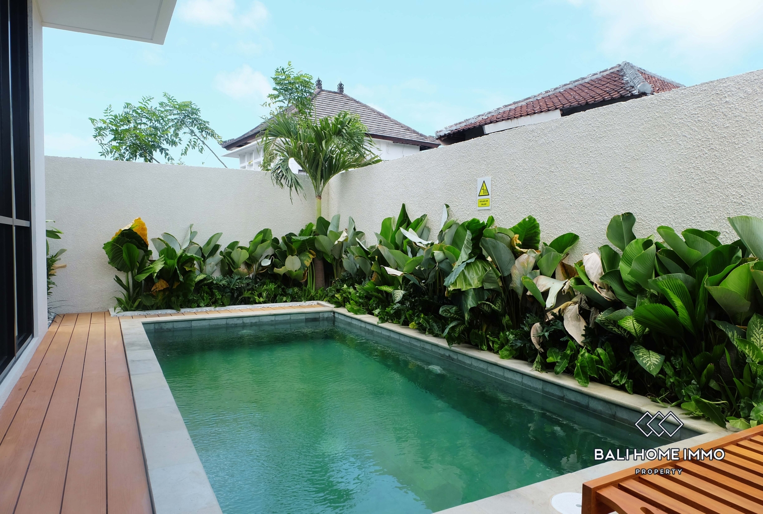 Brand New Modern 3 Bedroom Villa for Sale Freehold and Leasehold in Ungasan view 2