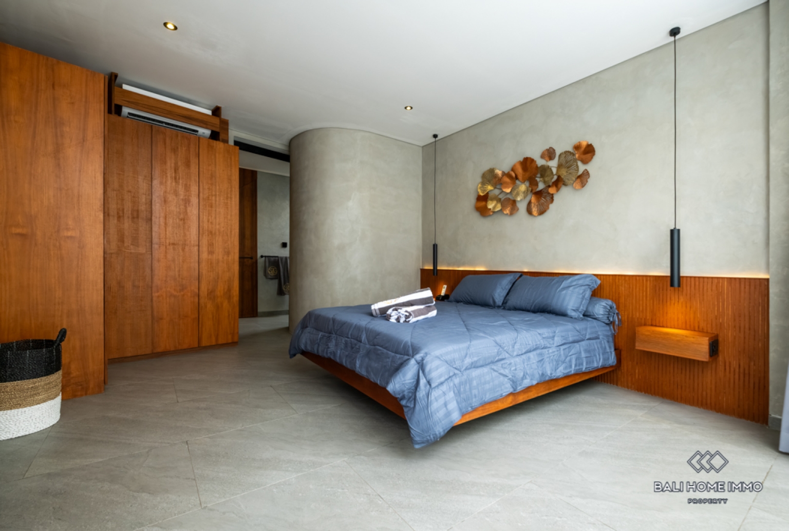 Brand New Modern 3 Bedroom Villa for Sale in Bali Seminyak Residential Side view 17