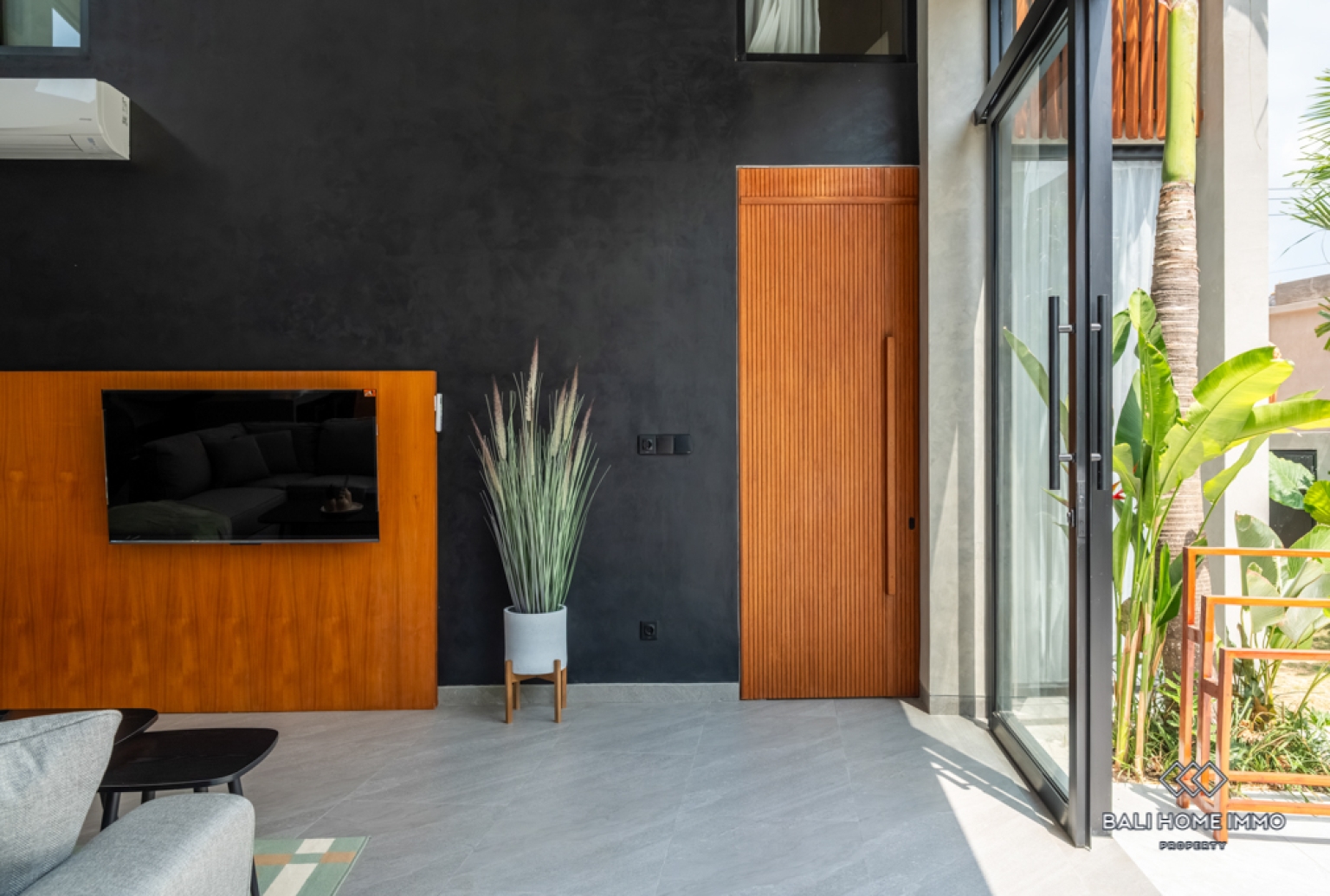 Brand New Modern 3 Bedroom Villa for Sale in Bali Seminyak Residential Side view 3